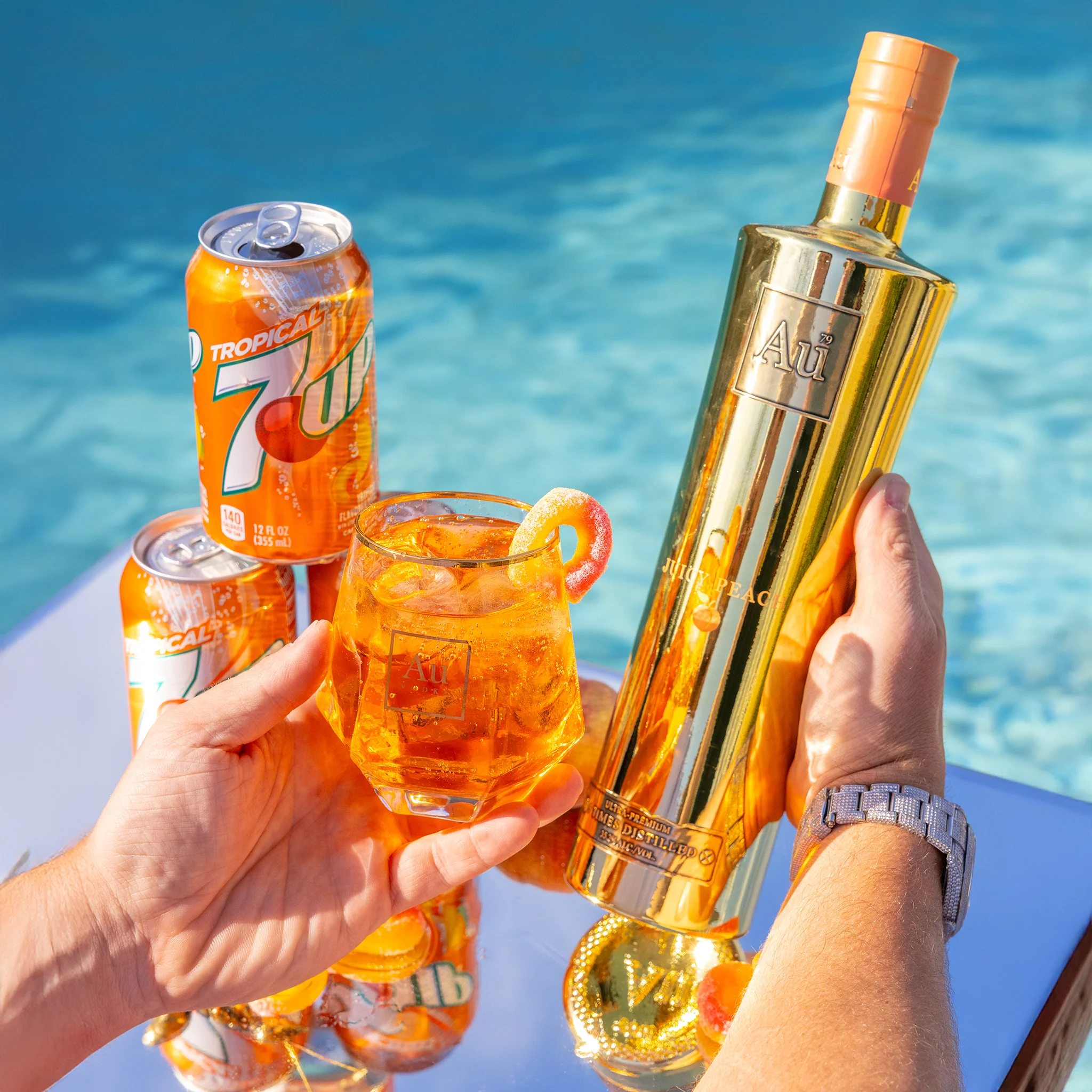 Au Vodka 750ml & FREE Diamond Cut Glass - Image 3