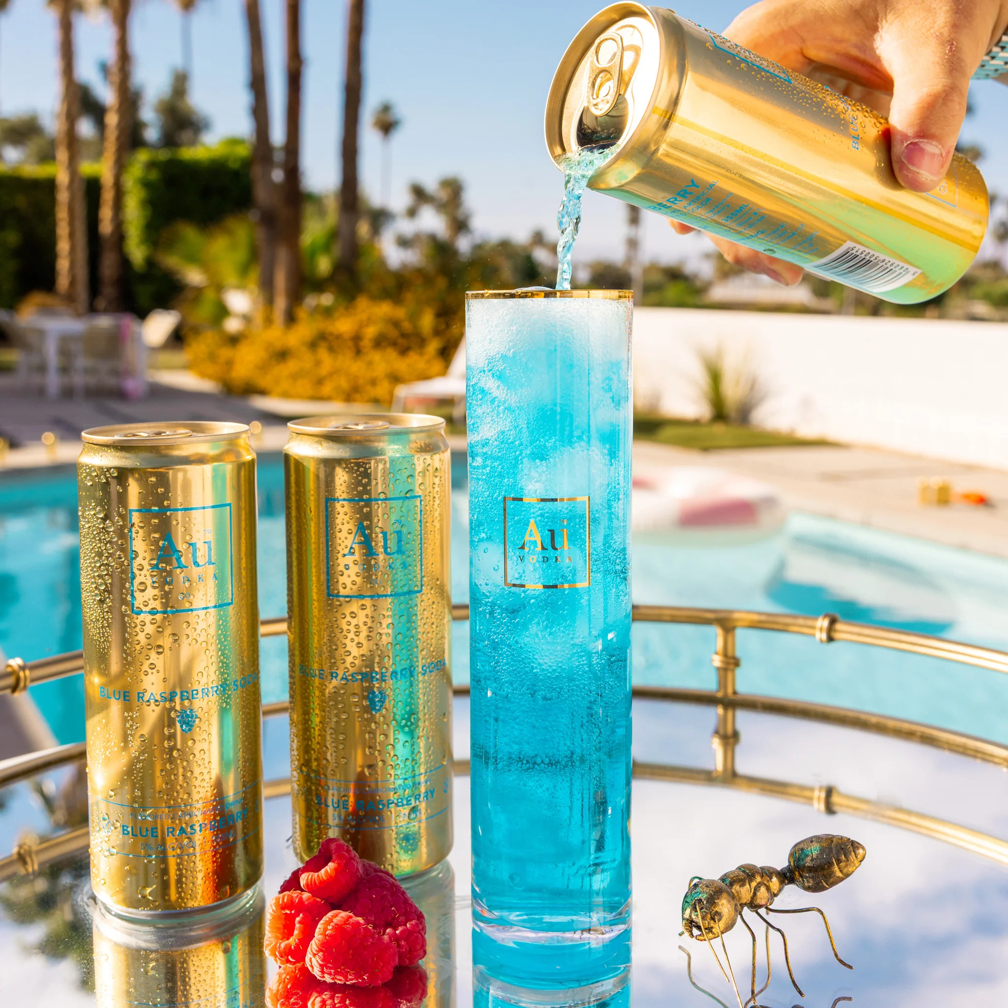 Au Vodka Blue Raspberry Cocktail Cans - 24 Pack - Image 4